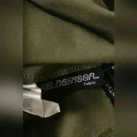 J.LINDEBERG Taupe Beige Polyester Stretch  Performance Golf Pocket Polo Large - Picture 8 of 10